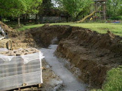 thu6may0010.jpg (85436 bytes)